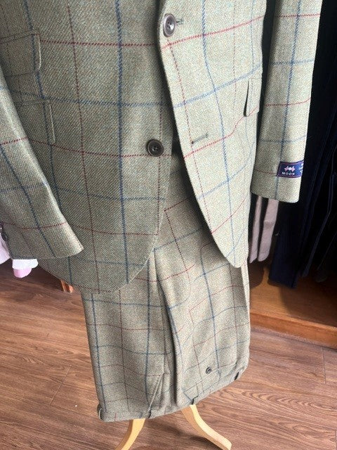 Tweed suits