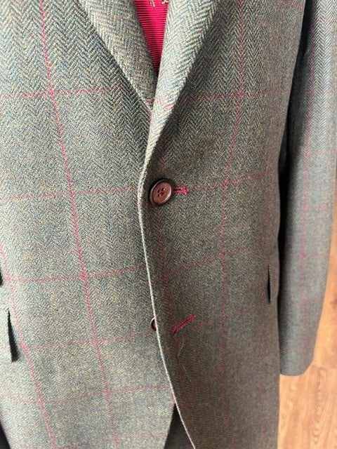 Tweed suits