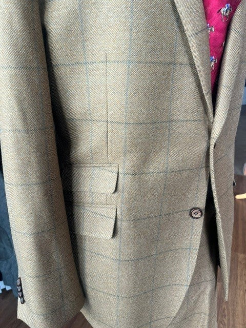 Tweed suits